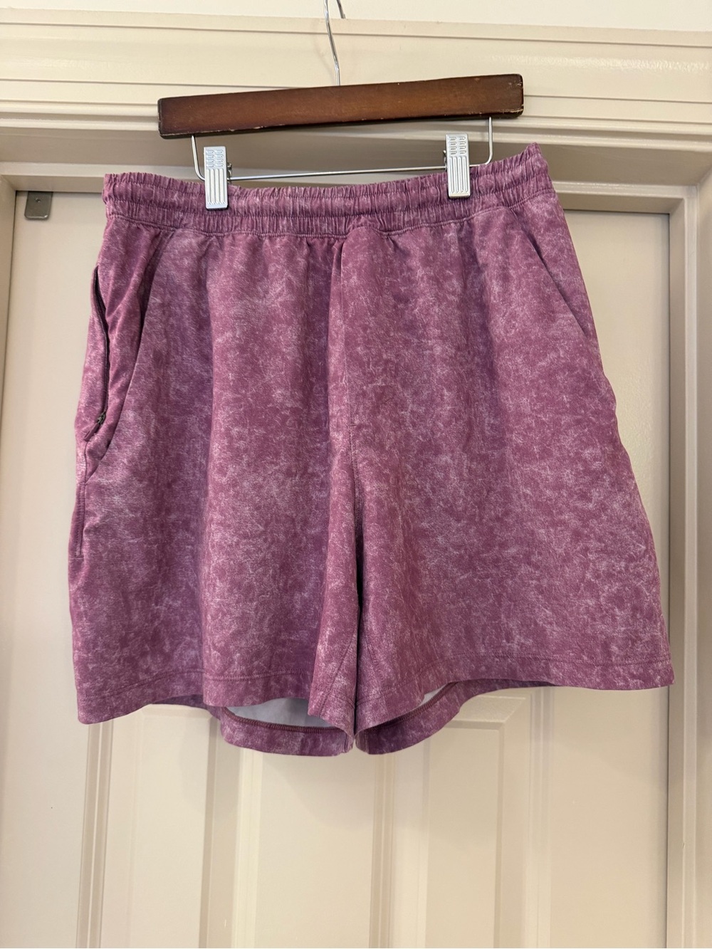 lululemon M Men's Washed Purple Athletic Pace Breaker 5” Linerless Shorts